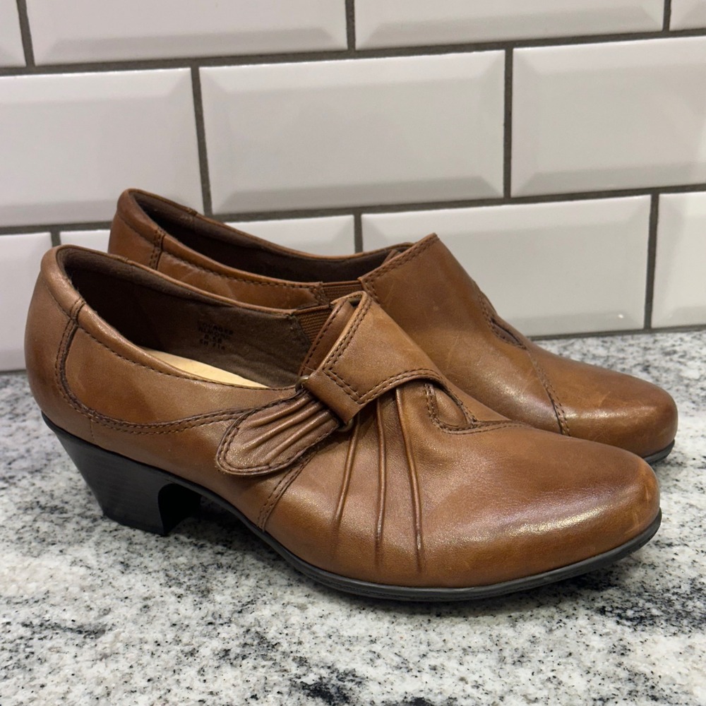Earth Voyager Almond Brown Leather Slip On‎ Heeled Comfort Shoes Size 8.5